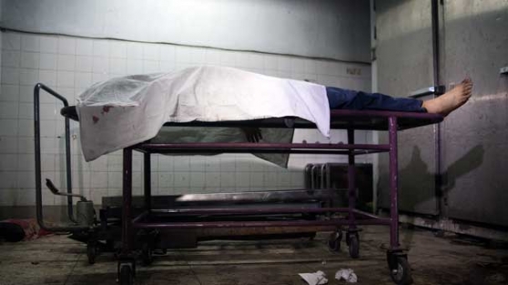 Ateist yazarı parçaladılar!