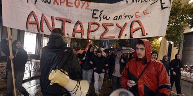 Yunanistan'da hükümet karşıtı gösteri