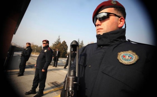 MiT'ten canlı bomba uyarısı