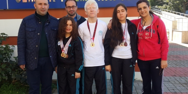 22 madalya kazanarak fark attı