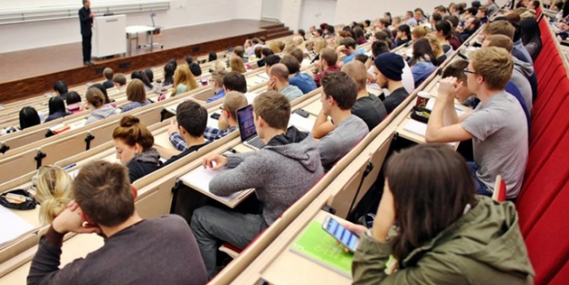 Almanya yabancı öğrenci alımlarını artırdı