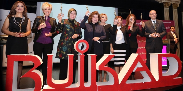 Bursa'da başarılı iş kadınları ödüllendirildi