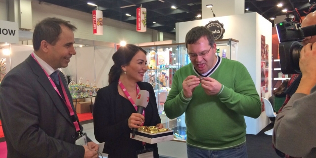 Elton’dan sürpriz ziyaret