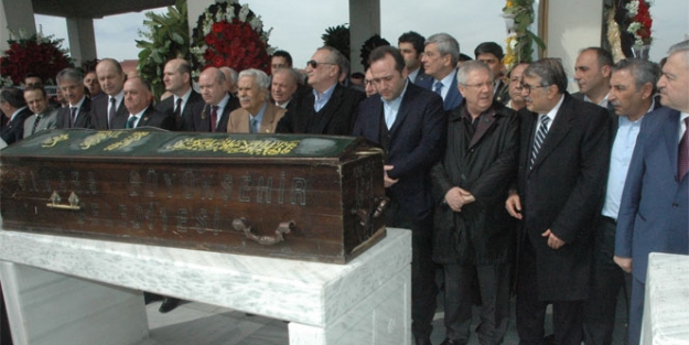 Süleyman Ağar son yolculuğuna uğurlandı