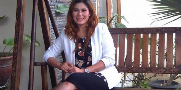 Böyle ilan görülmedi!  Evini kendisiyle birlikte satışa çıkardı