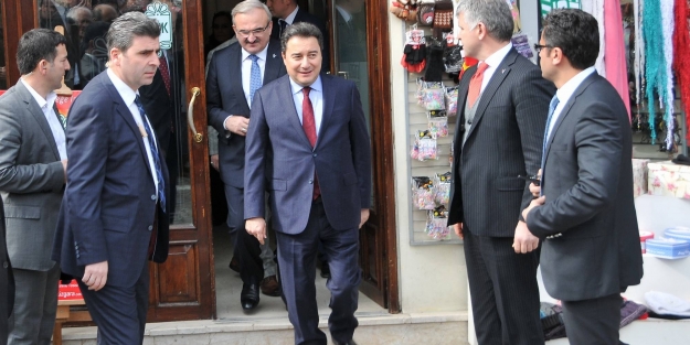 Babacan cuma namazını Ulu Cami'de kıldı