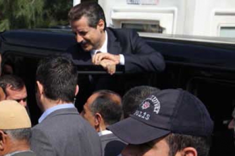 Bakan Çelik'ten polise uyarı