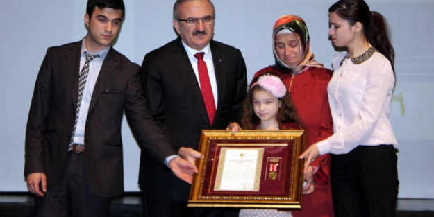 Bursalı şehit ailesi ve gazilere devlet övünç madalyası!