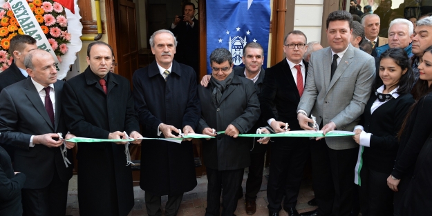 Bir sosyal tesis de Burulaş’tan