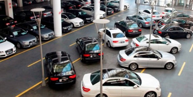 Lüks araçta milyonlarca liralık vurgun