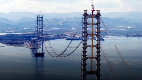 Körfez köprüsünde bir kablo koptu