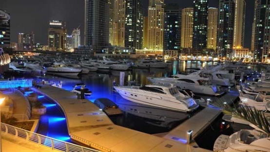 Lüks yatta seks partisi başlarına iş açtı!