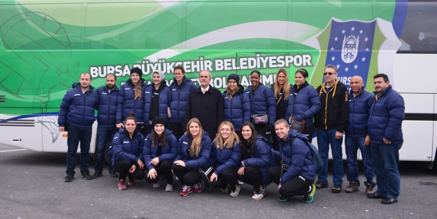 Sultanları Almanya’ya  Altepe uğurladı