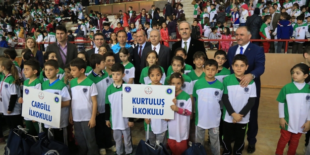 Orhangazi’de şenlik havasında spor