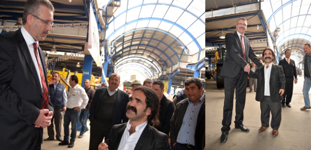 En uzun başkan ile en kısa oyuncu karşılaşırsa...