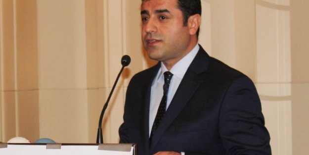 Demirtaş açıkladı: Öcalan ile fikir ayrılığı var mı?