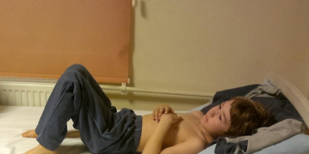 100 kişi hastanelik oldu