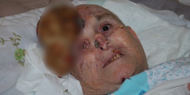 Ona yardım elinizi uzatın!