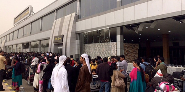 185 Türk daha tahliye edildi