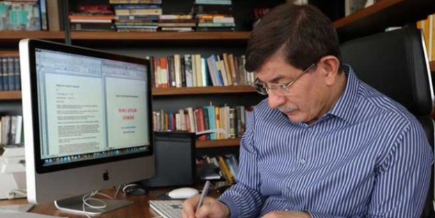 Davutoğlu, tek başına çalışıyor!