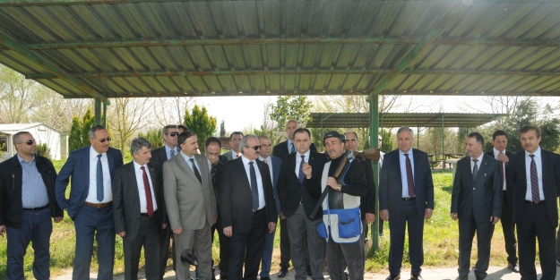 Karaloğlu'ndan kamu yatırımlarına inceleme