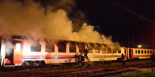Vagon kül oldu!