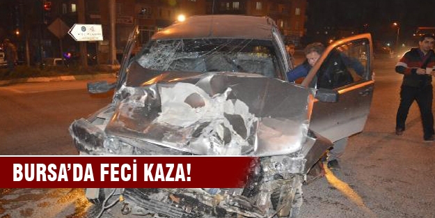 İznik Kavşağı'nda 3 araç birbirine girdi!