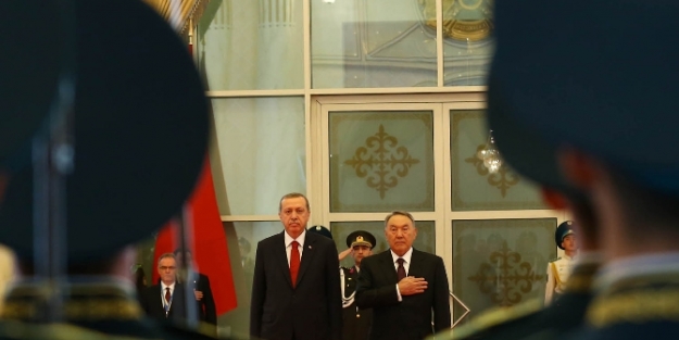 Erdoğan törenle karşılandı