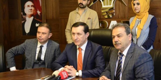 "Asıl soykırımı Ermeniler yaptı"