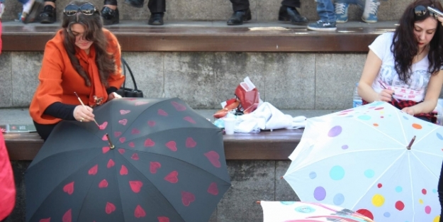 Dünya barışına böyle dikkat çektiler