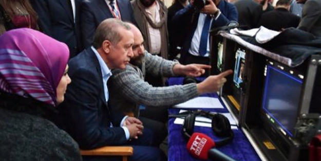 Erdoğan yönetmen koltuğuna oturdu