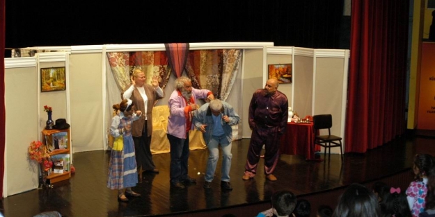 Yıldırım’da tiyatro sevgisi büyüyor