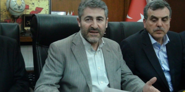 Yol kesen çiftçilerin sorunu çözüldü