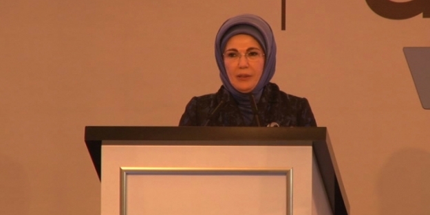 “En büyük engel duyarsızlık ve sevgisizliktir”