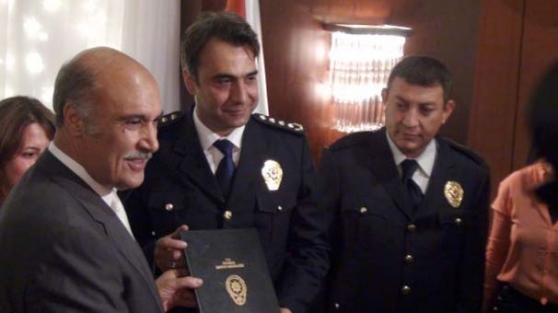 Mutlu Ekizoğlu meslekten ihraç edildi!