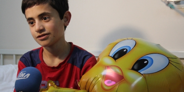 23 Nisan coşkusu hastane odasında