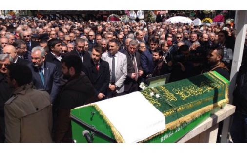 Ayhan Kızıl son yolculuğuna uğurlandı