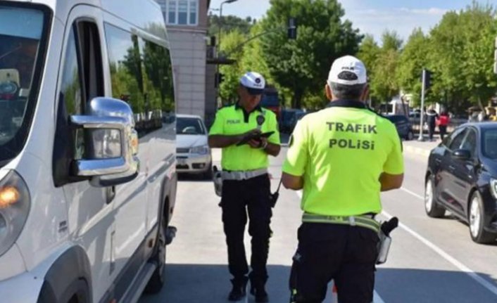 81 ilde denetim! Bin 358 araç trafikten men edildi