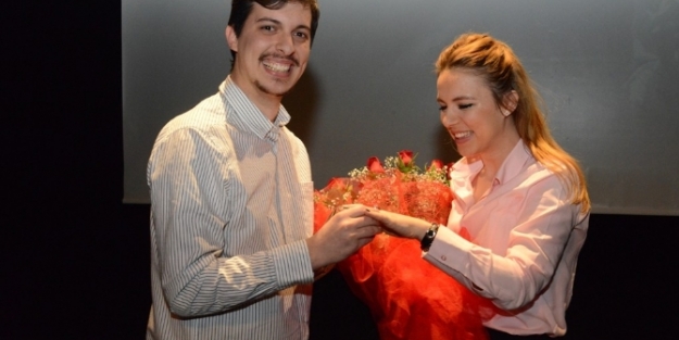 Oyunun sonunda alkışlık sürpriz