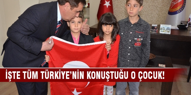 Bayrağına sahip çıkan o çocuk konuştu