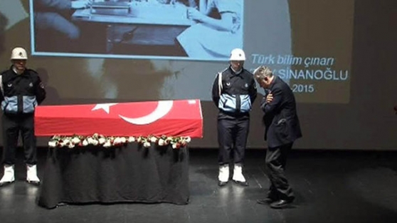 Oktay Sinanoğlu, son yolculuğuna uğurlandı