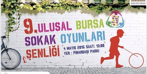 Çocuklar sokak oyunlarını öğreniyor