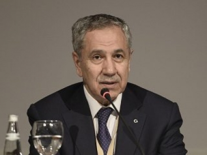 Bülent Arınç'tan Yavru Vatan değerlendirmesi