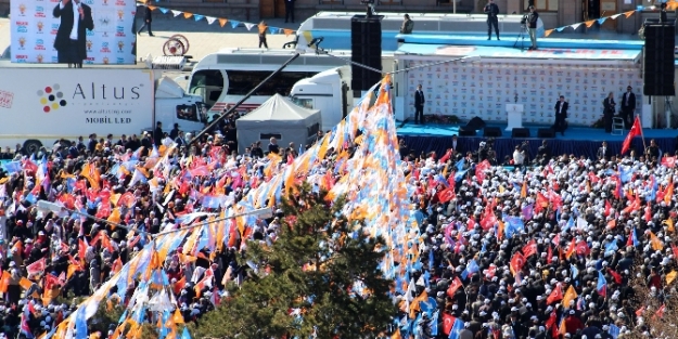Miting yankesicisi yakalandı