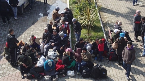 İzmir'de 37 kaçak kurtarıldı