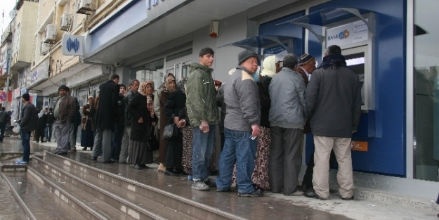 10 emekliden 8’i erkek