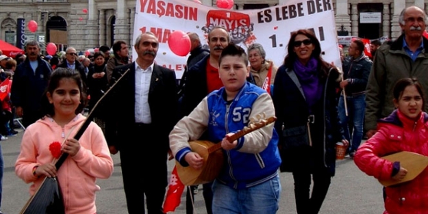 O şehir 1 Mayıs’ı 100 bin kişiyle kutladı