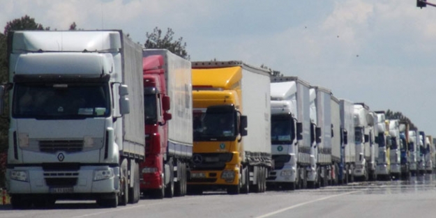 15 kilometrelik rüşvet kuyruğu!