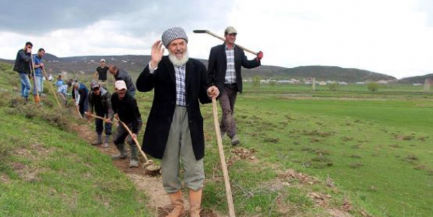 Köylüler yapıyor!