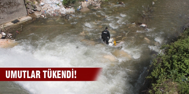 Bursa'da dereye düşen çocuğu arama çalışmaları sürüyor!